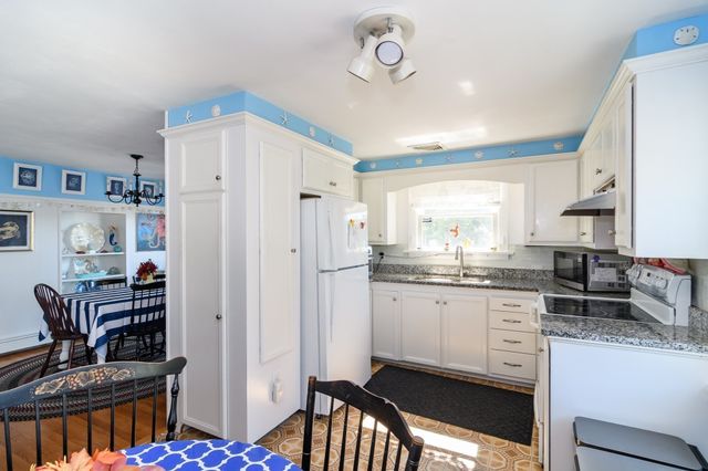 43 Bellavista Dr, Bourne, MA 02559