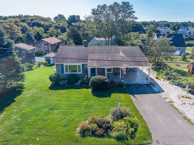 43 Bellavista Dr, Bourne, MA 02559