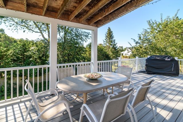 43 Bellavista Dr, Bourne, MA 02559