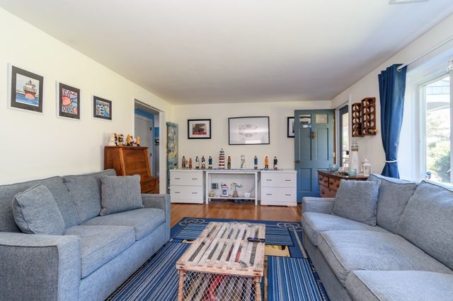 43 Bellavista Dr, Bourne, MA 02559