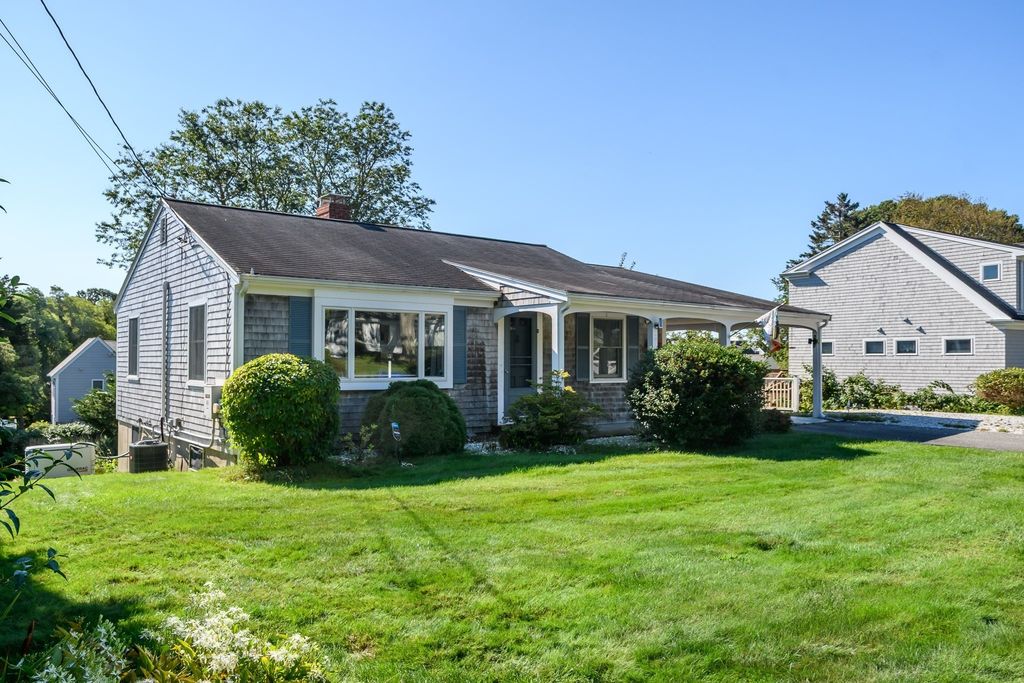 43 Bellavista Dr, Bourne, MA 02559