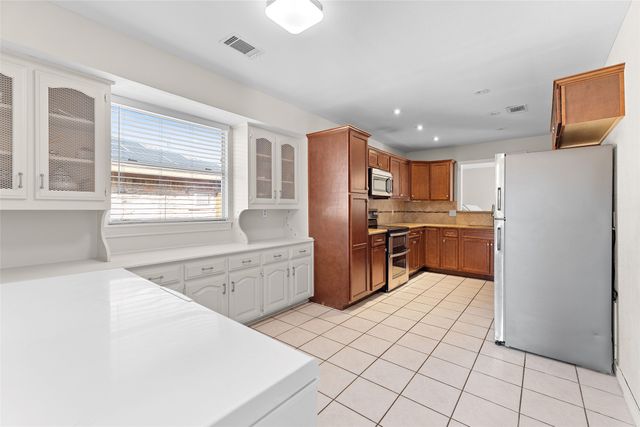 6907 Pickrell Drive, Dallas, TX 75227