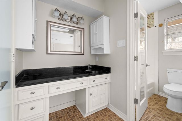 6907 Pickrell Drive, Dallas, TX 75227