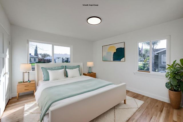 2977 E Harvard, Fresno, CA 93703