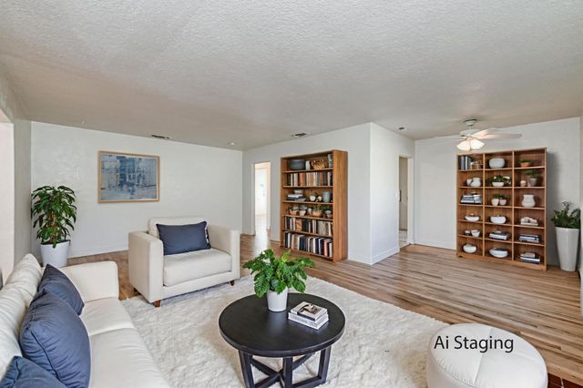 2977 E Harvard, Fresno, CA 93703