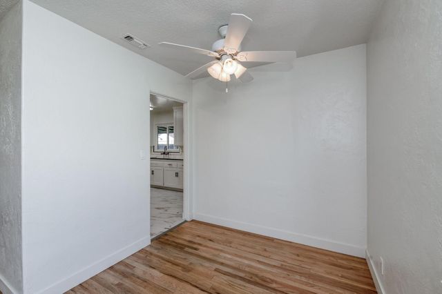 2977 E Harvard, Fresno, CA 93703