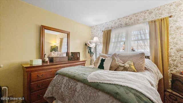 30 E LaClaire Street, Hudson Falls, NY 12839