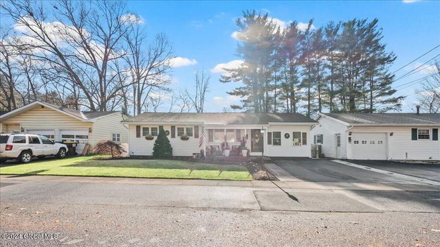 30 E LaClaire Street, Hudson Falls, NY 12839