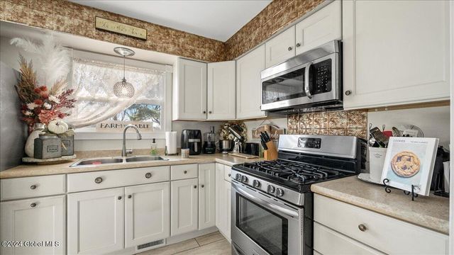 30 E LaClaire Street, Hudson Falls, NY 12839