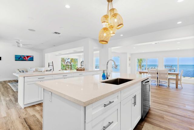 80201 Overseas Highway, Upper Matecumbe Key Islamorada, FL 33036