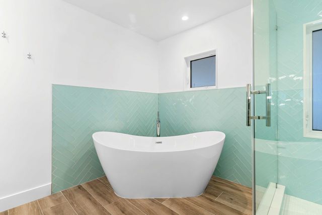 80201 Overseas Highway, Upper Matecumbe Key Islamorada, FL 33036