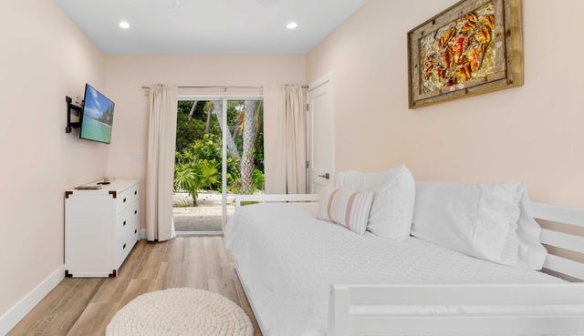 80201 Overseas Highway, Upper Matecumbe Key Islamorada, FL 33036