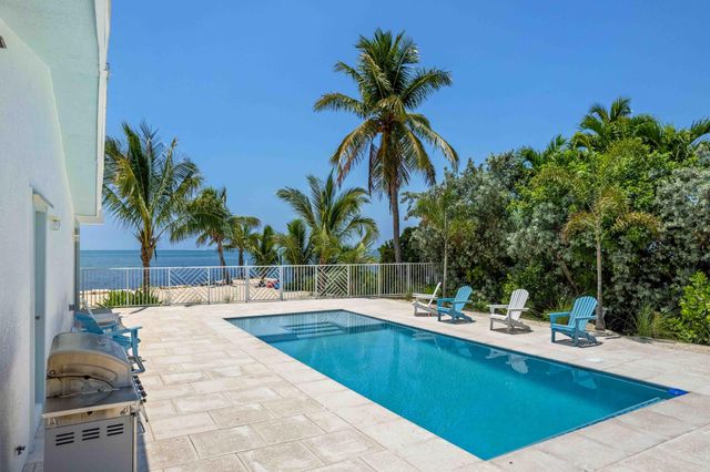 80201 Overseas Highway, Upper Matecumbe Key Islamorada, FL 33036