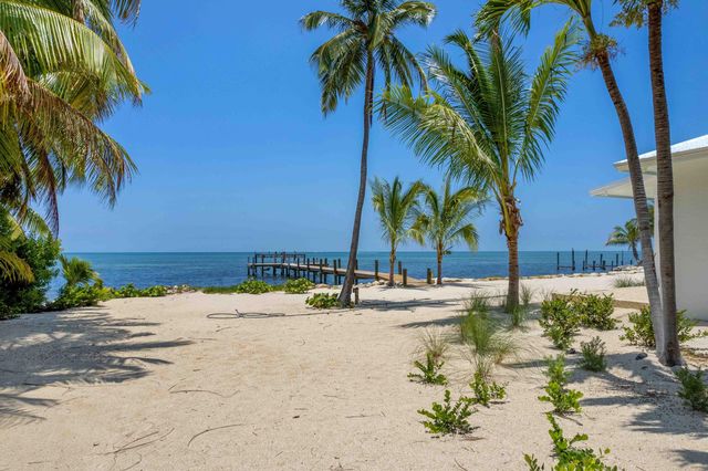 80201 Overseas Highway, Upper Matecumbe Key Islamorada, FL 33036