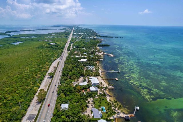 80201 Overseas Highway, Upper Matecumbe Key Islamorada, FL 33036