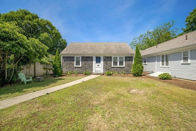 11A Gateway St A, Yarmouth, MA 02664