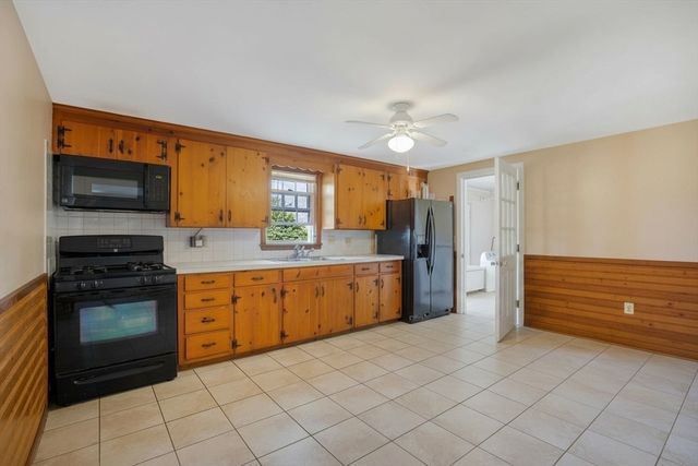 11A Gateway St A, Yarmouth, MA 02664