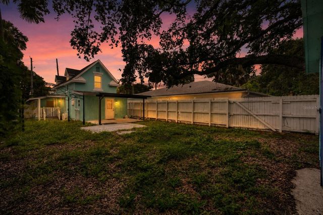 216 N HALIFAX AVENUE, Daytona Beach, FL 32118