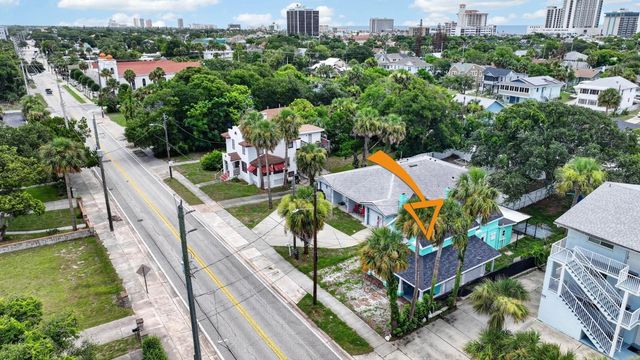 216 N HALIFAX AVENUE, Daytona Beach, FL 32118