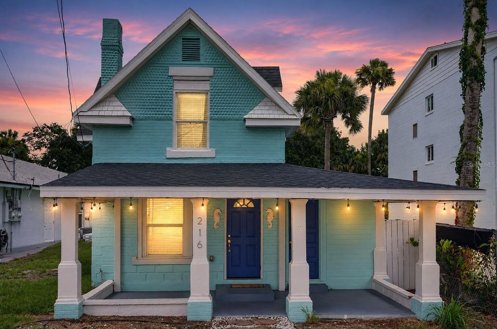 216 N HALIFAX AVENUE, Daytona Beach, FL 32118