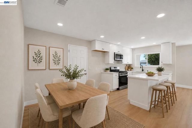 587 Somoa Lane, Lathrop, CA 95330