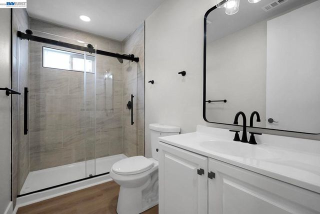 587 Somoa Lane, Lathrop, CA 95330