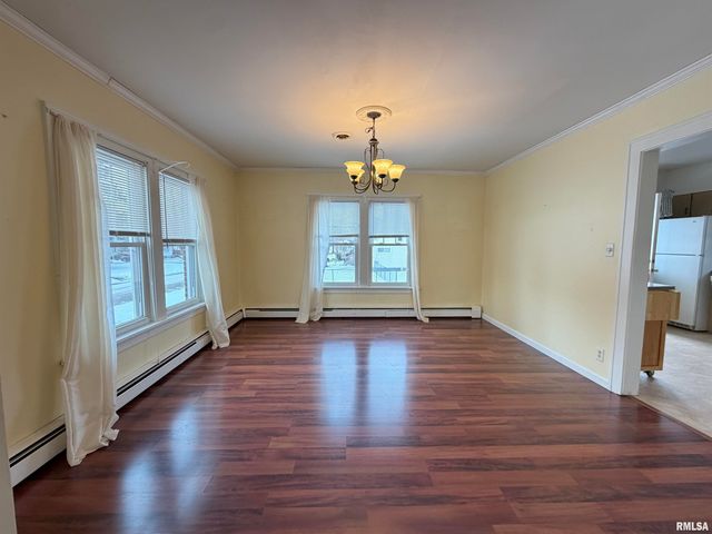 486 LOMBARD Street, Galesburg, IL 61401