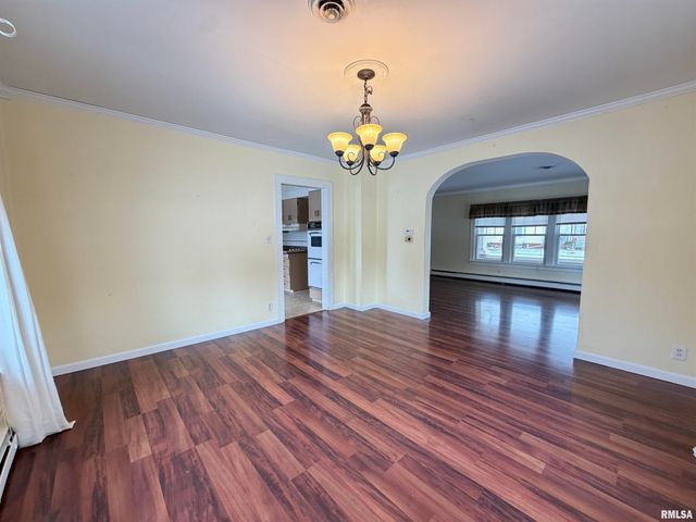 486 LOMBARD Street, Galesburg, IL 61401