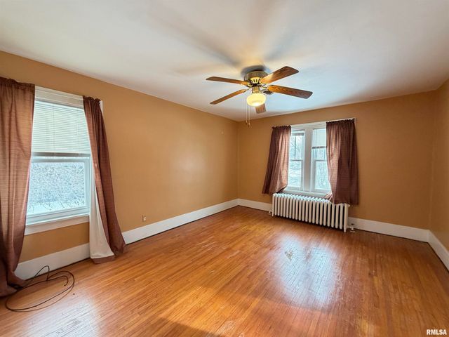 486 LOMBARD Street, Galesburg, IL 61401