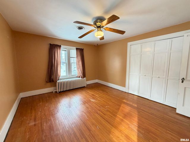 486 LOMBARD Street, Galesburg, IL 61401