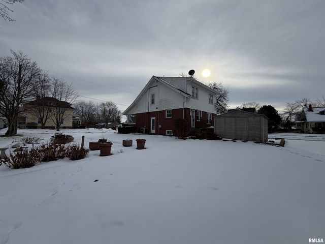 486 LOMBARD Street, Galesburg, IL 61401