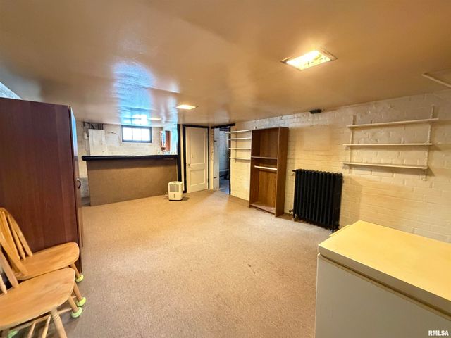 486 LOMBARD Street, Galesburg, IL 61401