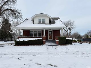 486 LOMBARD Street, Galesburg, IL 61401