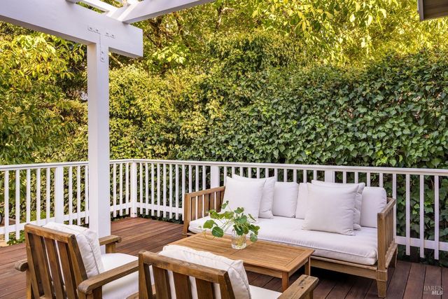 1430 Stockton St, St. Helena, CA 94574