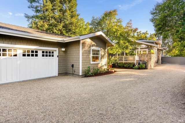 1430 Stockton St, St. Helena, CA 94574