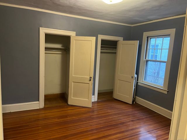 52 Quaker Lane South, West Hartford, CT 06119