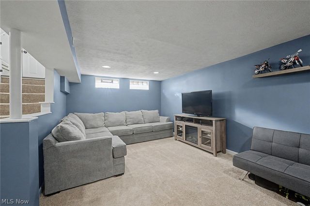 38346 Dolores Drive, Eastlake, OH 44095