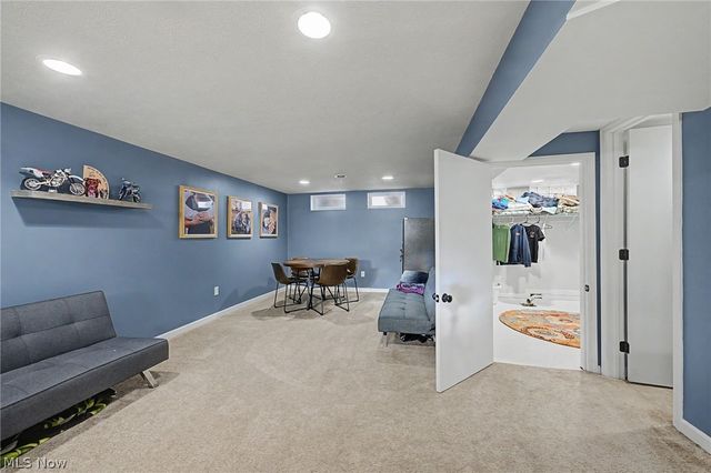 38346 Dolores Drive, Eastlake, OH 44095