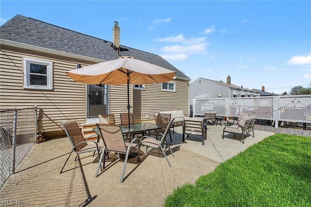 38346 Dolores Drive, Eastlake, OH 44095