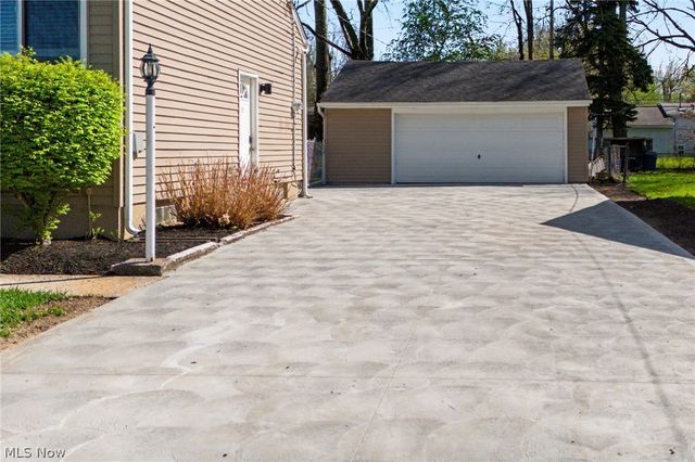 38346 Dolores Drive, Eastlake, OH 44095