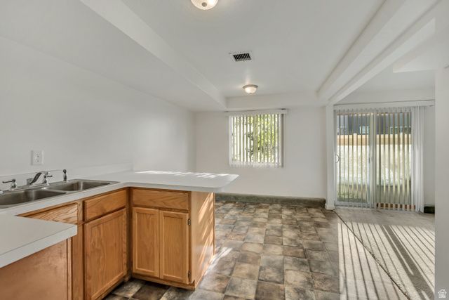 3268 S PLUM TREE LN, Bountiful, UT 84010