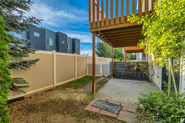 3268 S PLUM TREE LN, Bountiful, UT 84010
