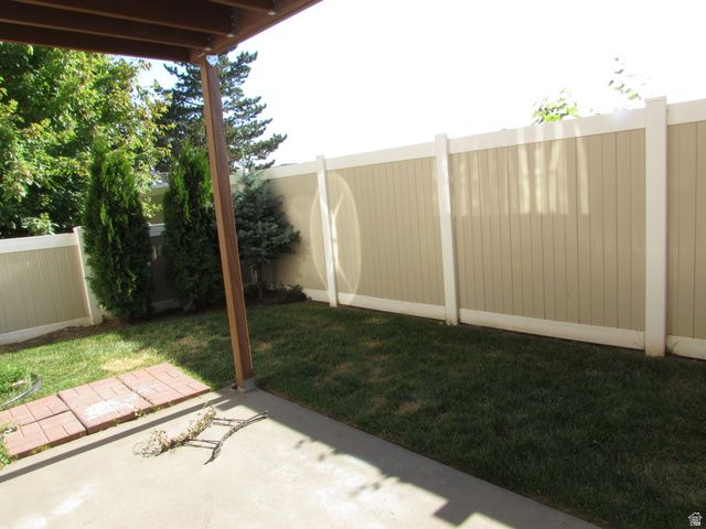 3268 S PLUM TREE LN, Bountiful, UT 84010
