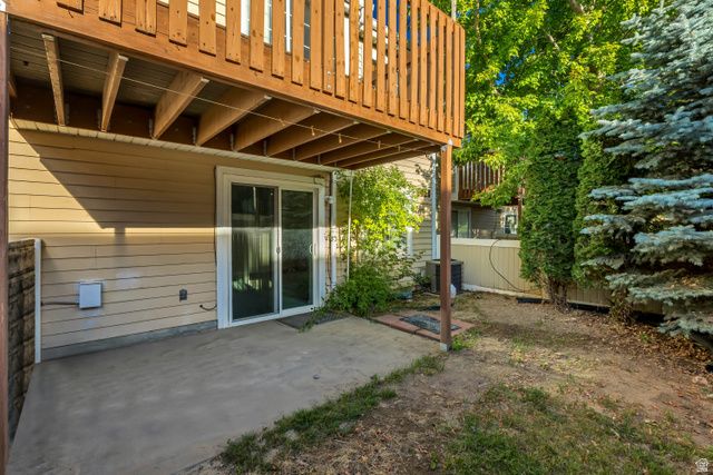 3268 S PLUM TREE LN, Bountiful, UT 84010
