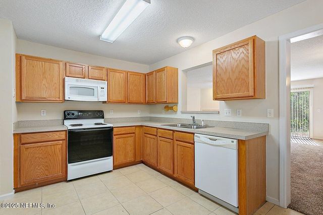 452 DUTTON ISLAND Road W, Atlantic Beach, FL 32233