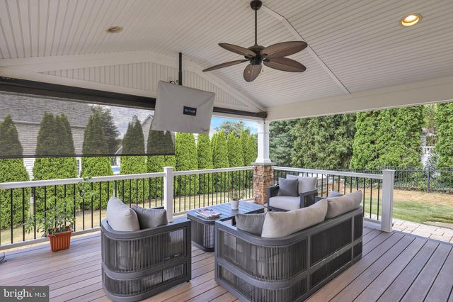 339 SPURRIER DR, Lititz, PA 17543
