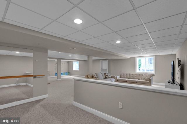 339 SPURRIER DR, Lititz, PA 17543