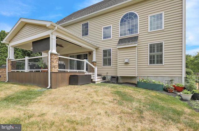 339 SPURRIER DR, Lititz, PA 17543