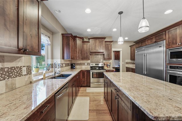 15920 Canyon Wood, Caldwell, ID 83607