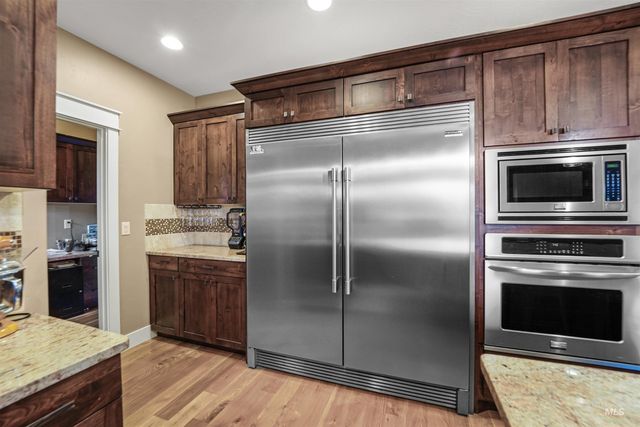 15920 Canyon Wood, Caldwell, ID 83607